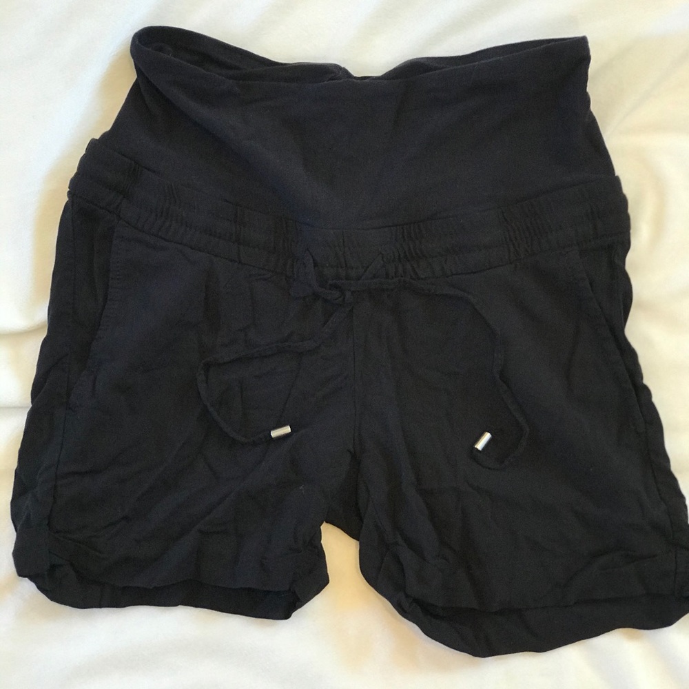 ❌❌❌❌SOLD❌❌❌❌❌❌ H&M Maternity Chino Shorts black Size 2